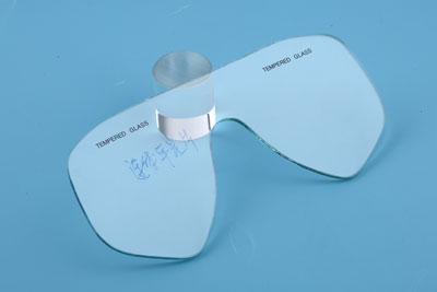 Tempered glass for non-prescription single lens mask